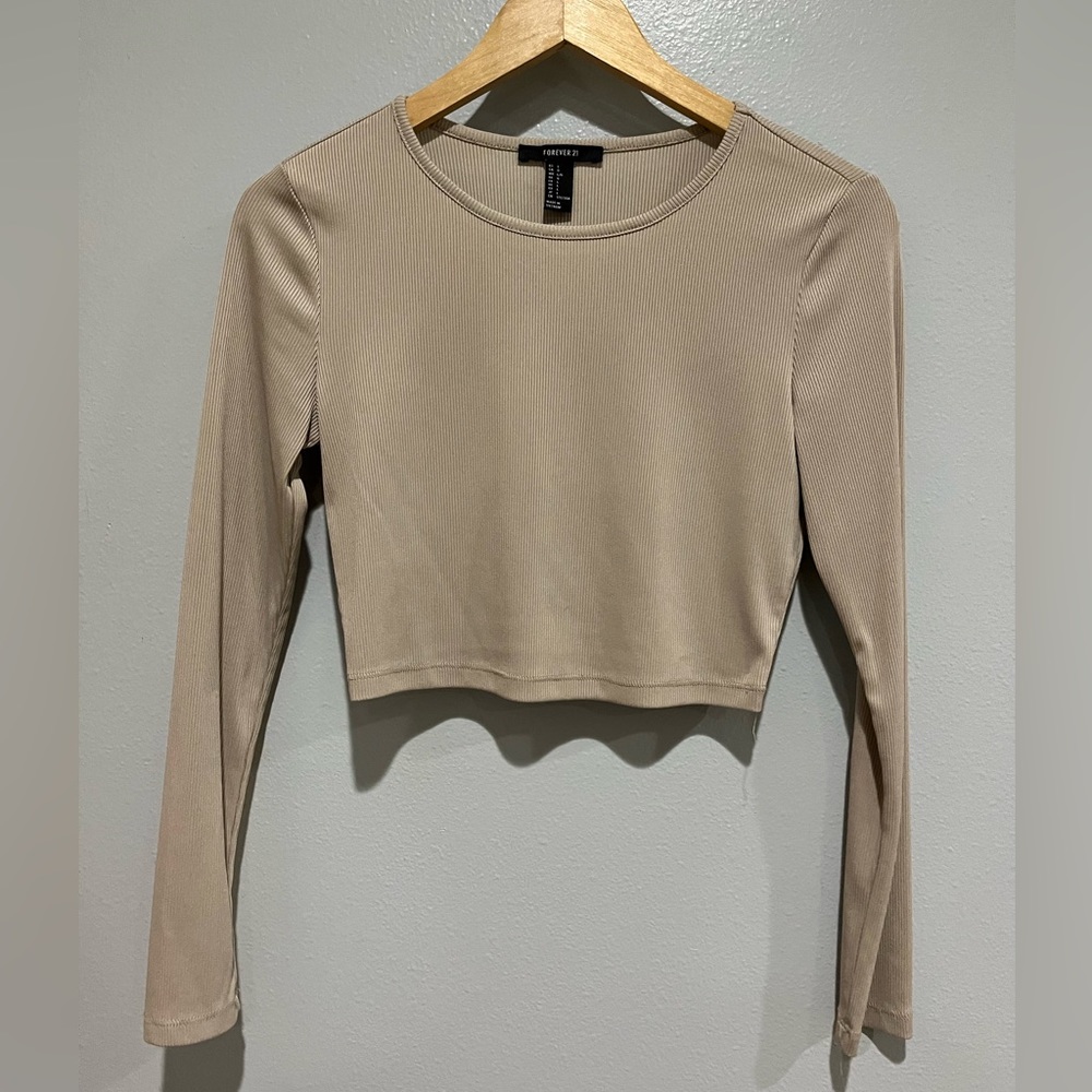 Ribbed tan cropped long sleeve